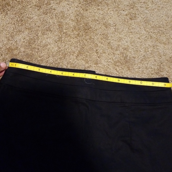 !LAST CHANCE!🔴4/20 H&M Black Mini Skirt - Picture 4 of 5